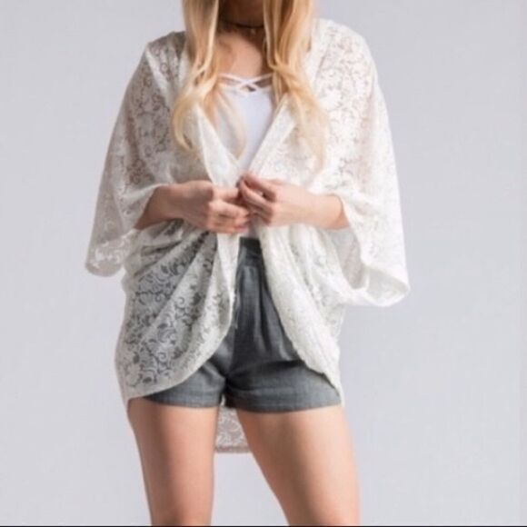 Paisley  Lace‎  Kimono - Picture 3 of 7